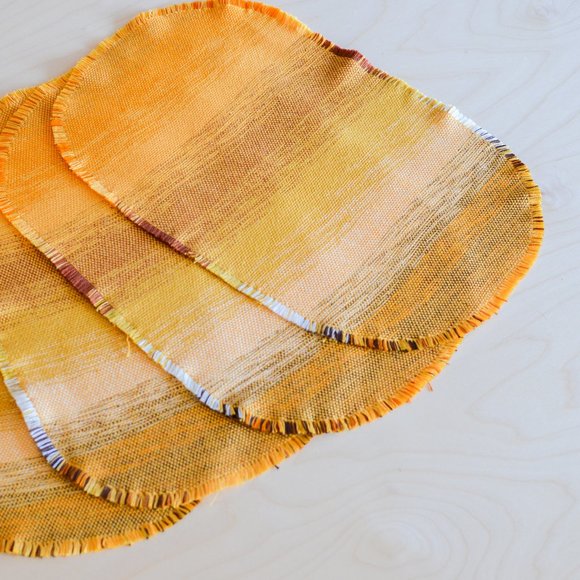 Oval placemats - Picture 1 of 3